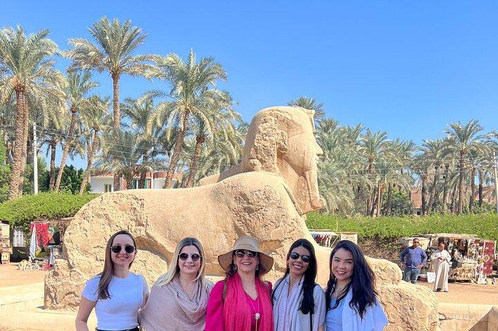 7 Hours Pyramids of Giza, Sphinx and Saqqara Tour
