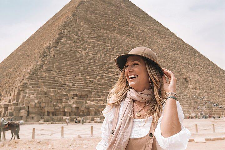 7 Hours Pyramids of Giza, Sphinx and Saqqara Tour