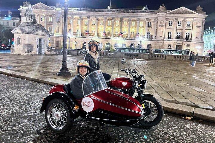 Private Sidecar Tour of Paris at Night with drinks