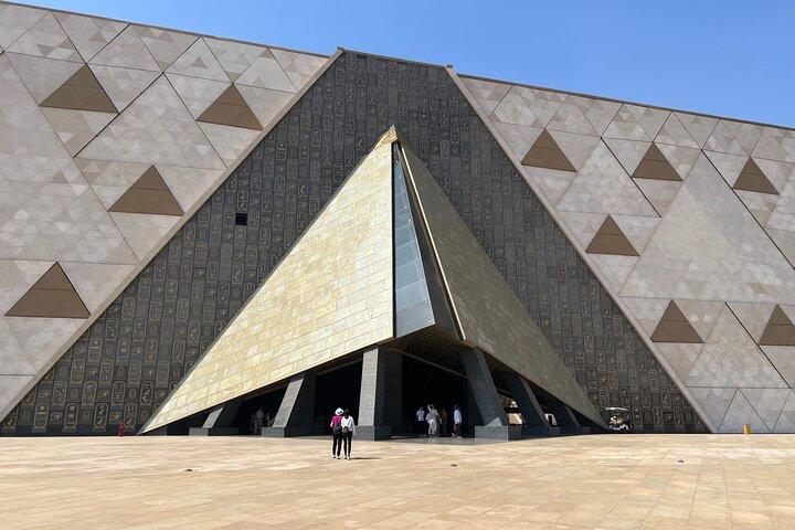 Giza: Private Day Tour Visit Grand Egyptian Museum