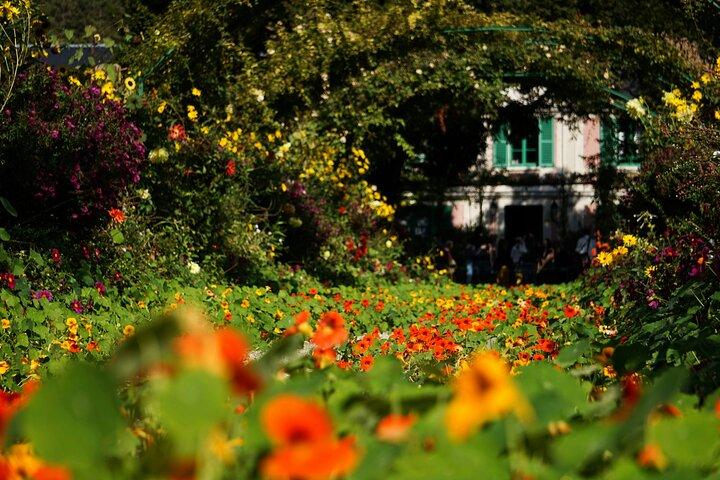Private Tour of Claude Monet from Paris to Giverny and Vernon