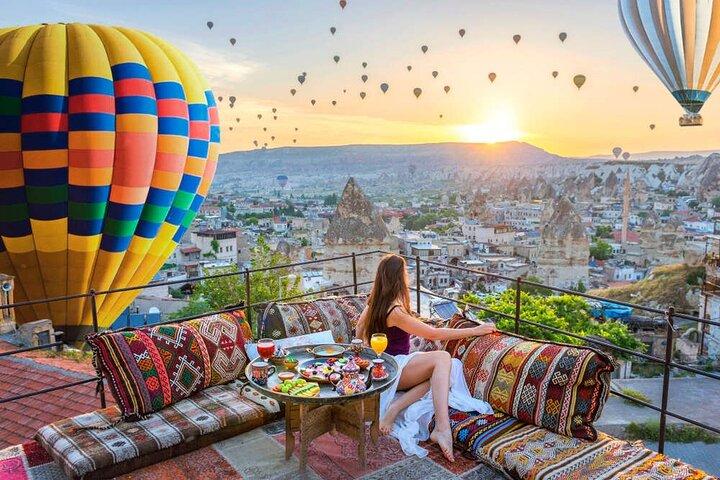 Antalya : 2 Days Cappadocia Tour w/ Option Cave Hotel Ballon Ride