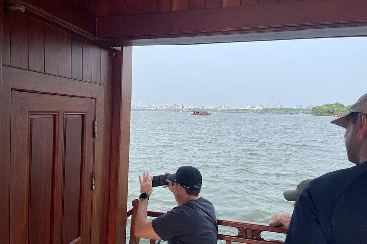 Customized Hangzhou Guided Tour Based on Your Interests