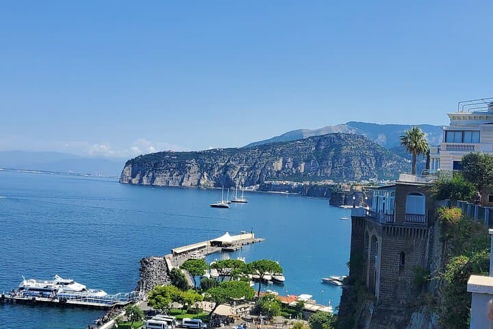 Sorrento : Private Transfer from Naples visit Pompeii