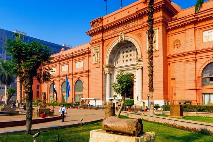 Tour of the Museum of Egyptian Antiquities of Cairo