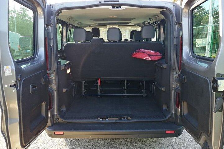 Private Transfer from Dakar to Dakar Airport DSS by Sedan or Van