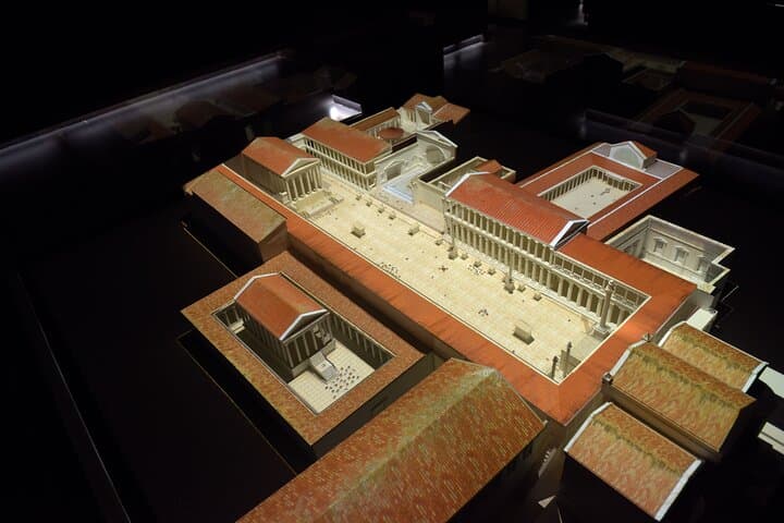 Pompeii Skip-the-Line Ticket and Virtual Museum