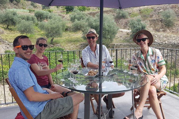 Douro Valley Small-Group Wine Tour with Lunch and River Cruise