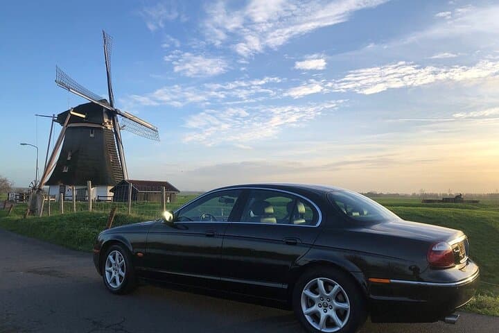 Giethoorn Private Tour Guide Giethoorn in luxury Jaguar S Type
