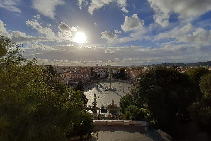 Electric Bike Tour of City Centre with Gelato Highlights of Rome