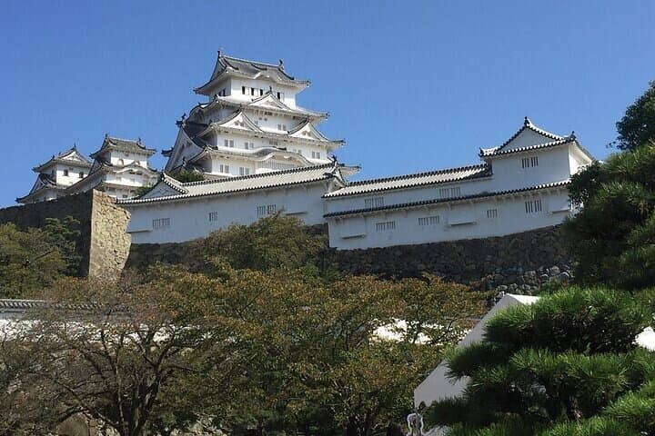 Half-Day Private Guided Tour to Himeji Castle