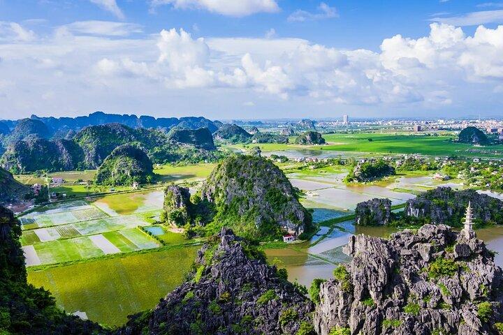 Day Trip from Hanoi to Ninh Binh Hoa Lu, Trang An, and Mua Cave