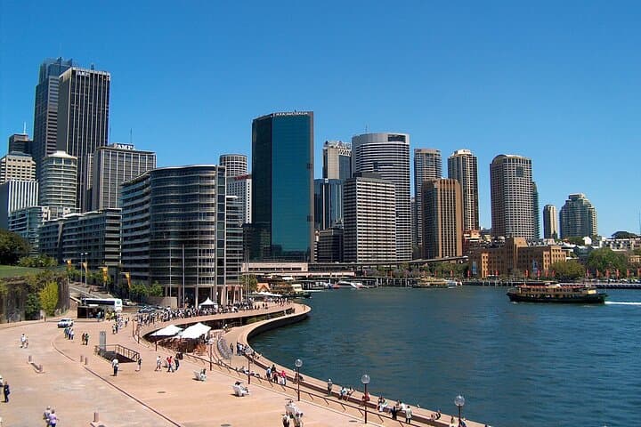 Sydney Must-See Attractions Walking Tour With A Guide