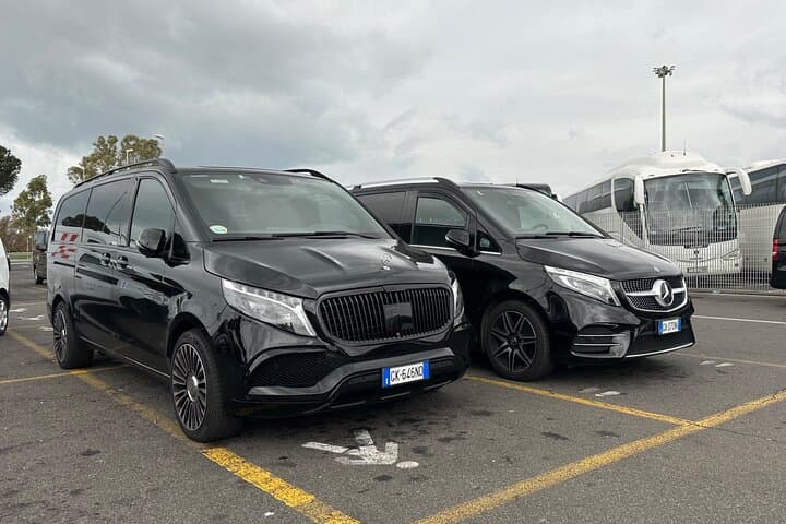 Transfer Fiumicino airport - central Rome or central Rome - FCO