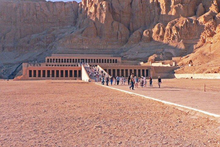 Half Day to the West Bank of Luxor with Pick up and Drop off