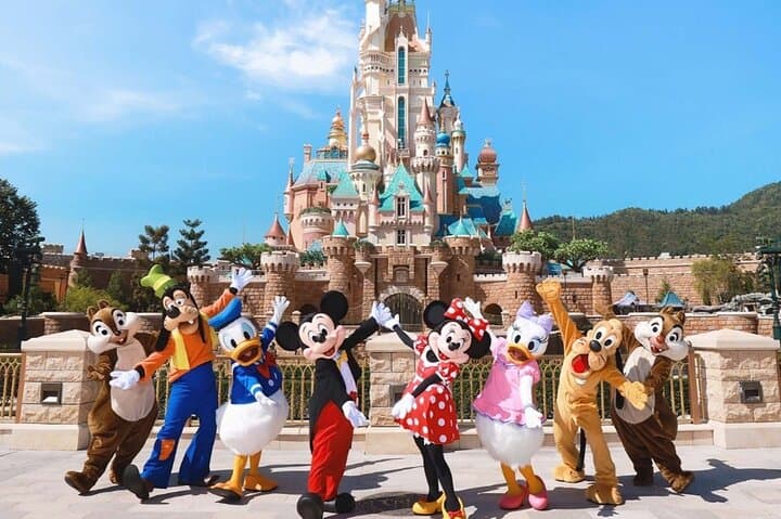 A One-Way Hotel Pick-Up Transfer to Hong Kong Disneyland