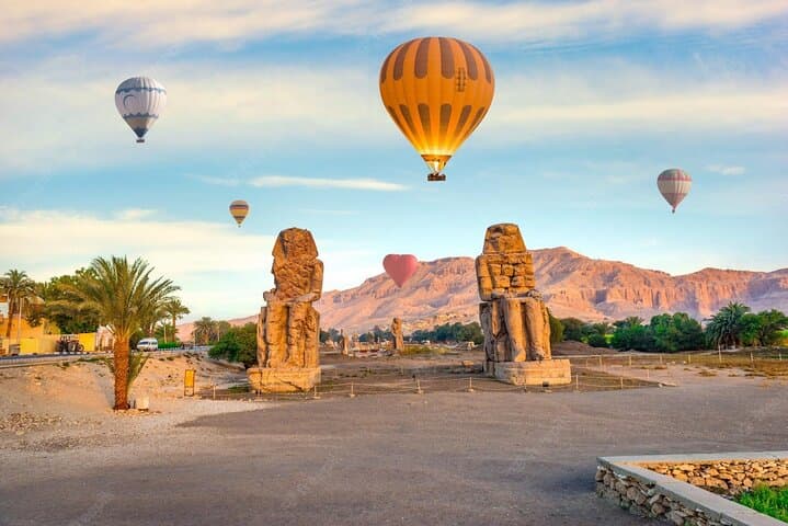 Tour West Bank Luxor Temple and Felucca in Luxor