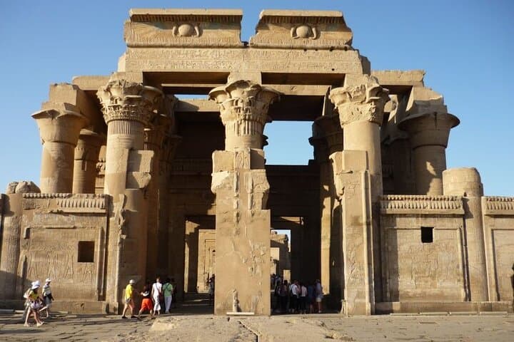 Luxor: Edfu and Kom Ombo Private Guided tour, lunch& Felucca