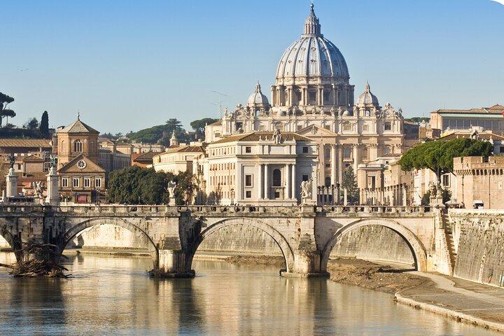 Rome Scavenger Hunt & Highlights Self-Guided Walking Tour