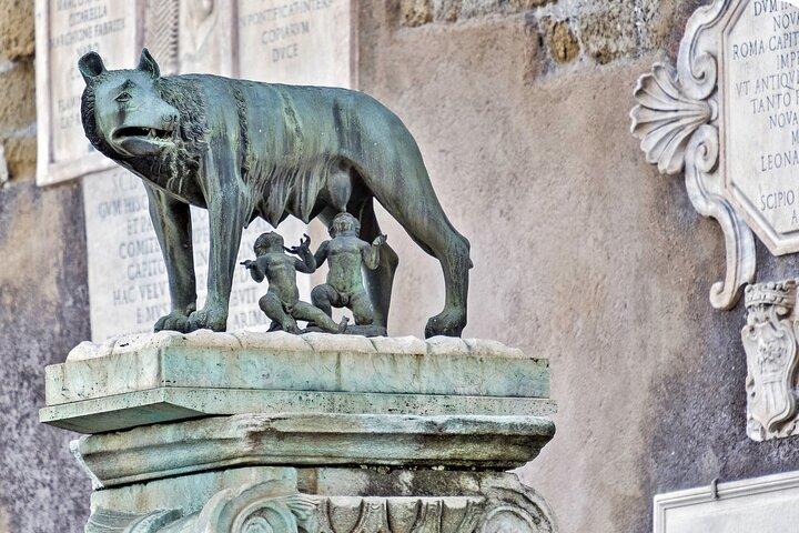 Rome Scavenger Hunt & Highlights Self-Guided Walking Tour