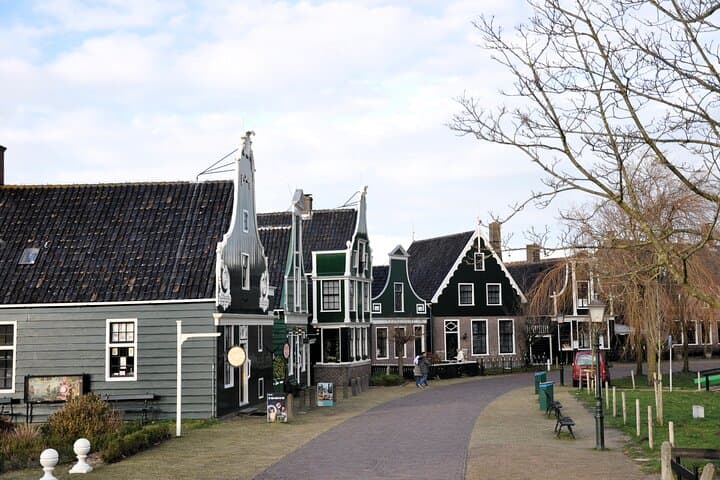 Private Guided Highlights of Holland Tour with Cheese Tasting