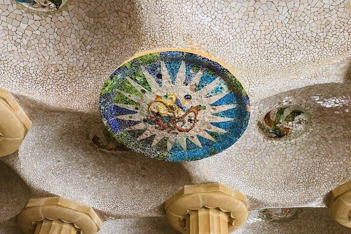 Barcelona: Park Guell Skip the Line Guided Tour