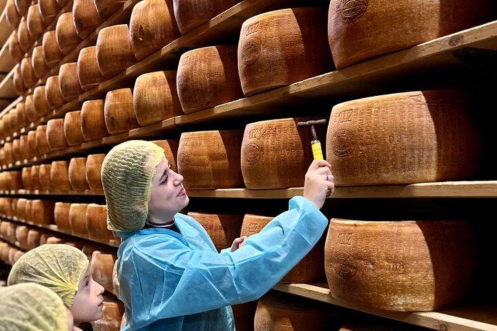The art of Parmigiano Reggiano and real Balsamic vinegar