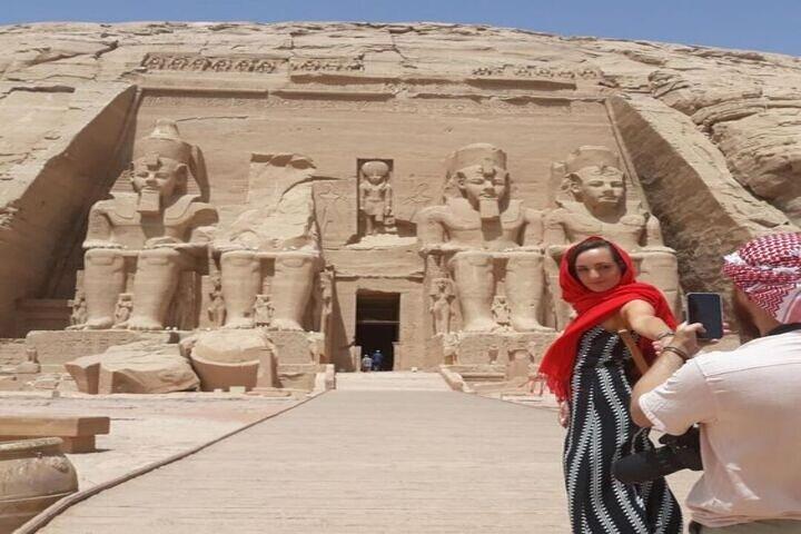 Day Tour to Abu Simbel from Aswan by Bus