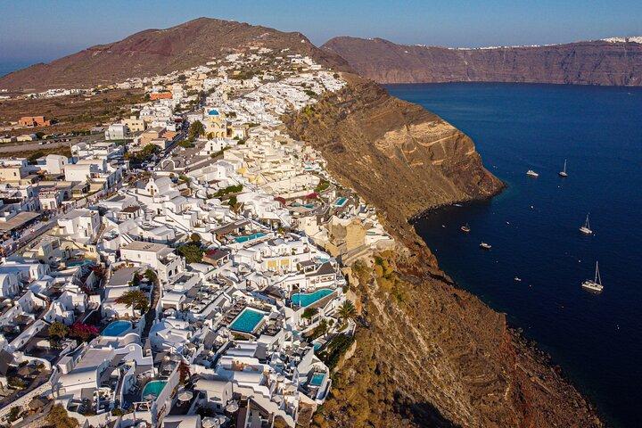 Santorini Highlights Minibus Tour with Oia Sunset