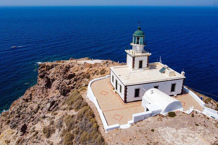 Santorini Highlights Minibus Tour with Oia Sunset