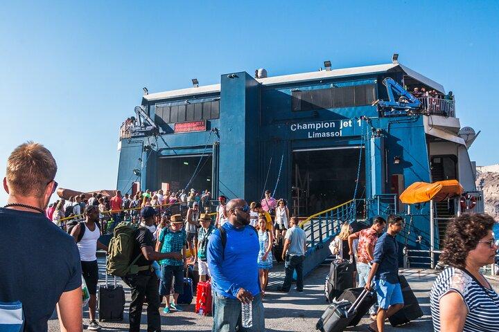 Economy Transfers From & To Santorini Port