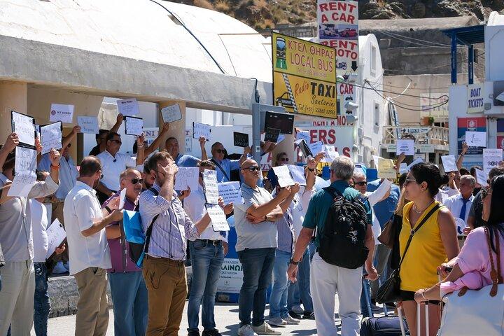 Economy Transfers From & To Santorini Port