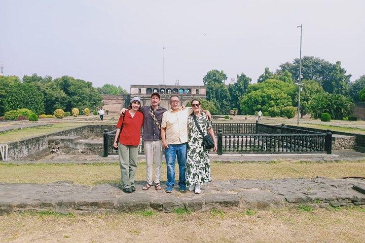 Old Pune Heritage Walk: Shaniwar Wada, Dagdusheth & 5 Snack Stops