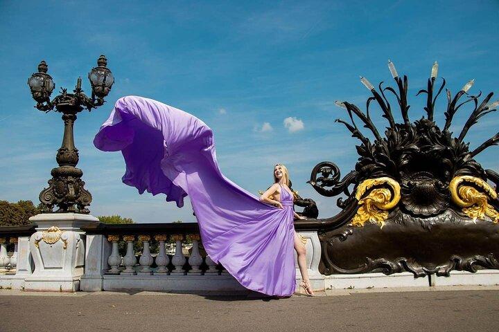 Private Flying Dress Photoshoot Experience by the Eiffel Tower