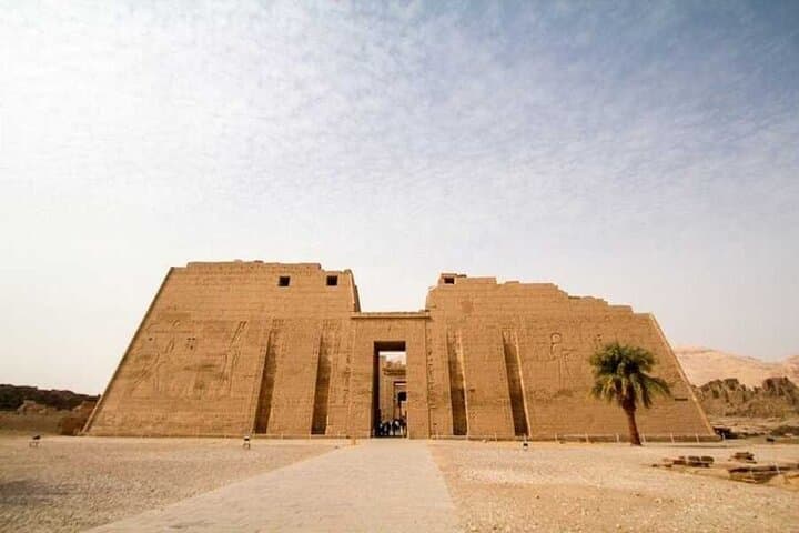 Budget West Bank Luxor Tour: Kings Valley, Memnon & Hatshepsut