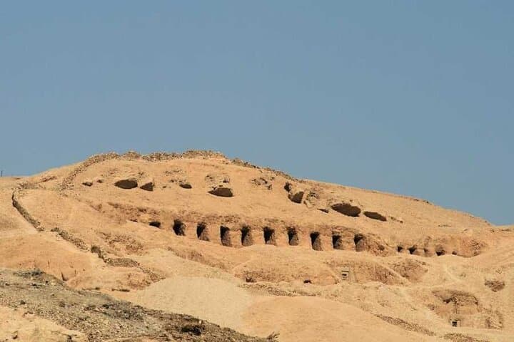 Day tour to visit the Valley of the Kings and Queens from luxor