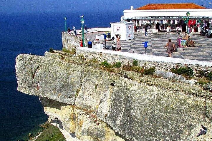 Private tour to Fátima, Nazaré, and Óbidos from Lisbon