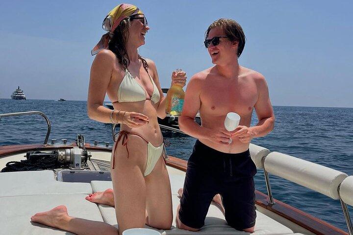 Private Boat Tour of Capri Island with Nando