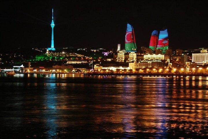 Baku City Sights Guided Night Walking Tour with Funicular