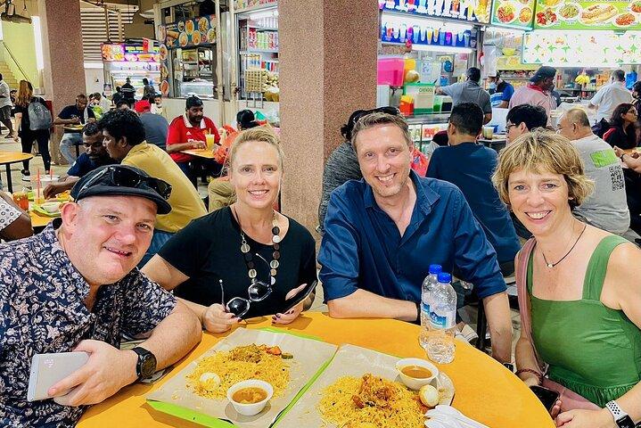 Singapore Private Food, Culture and Heritage Tour with 9 tastings
