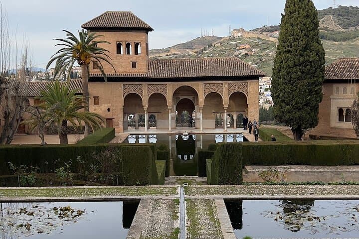 Small group visit to the Alhambra with tickets included