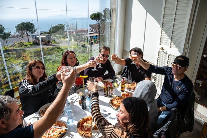 Pompeii and Vesuvius Small Group Tour From Naples with Pizza