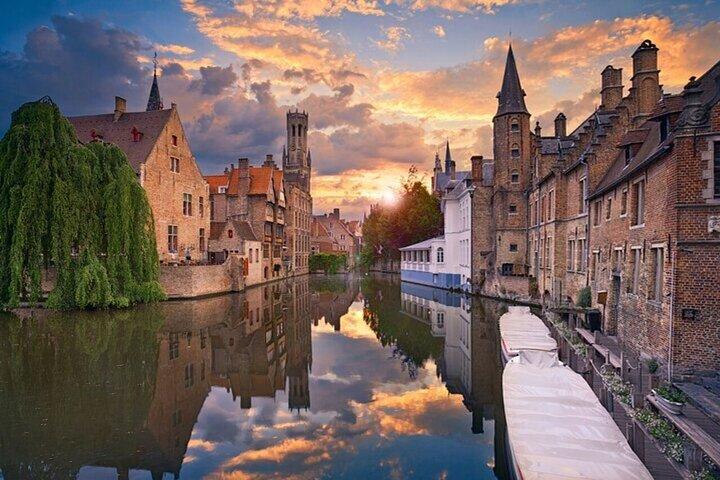 Bruges Highlights and Hidden Gems Walking Tour (Private Tour)