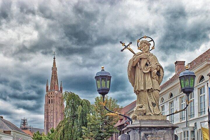Bruges Highlights and Hidden Gems Walking Tour (Private Tour)