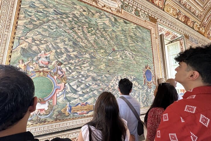 Skip-the-Line Vatican and Sistine Chapel Tour with Private Guide