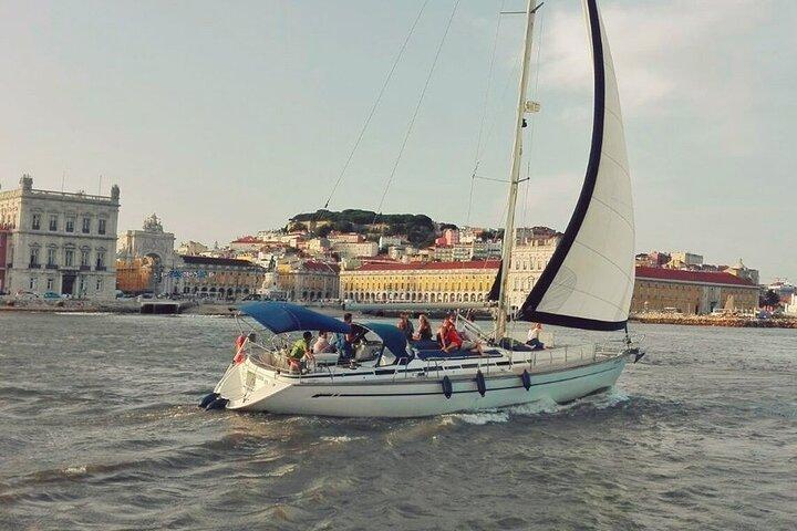 Romantic Private Sailboat in Lisbon for couples