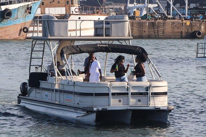 Luxury Harbour Ocean Boat Cruise