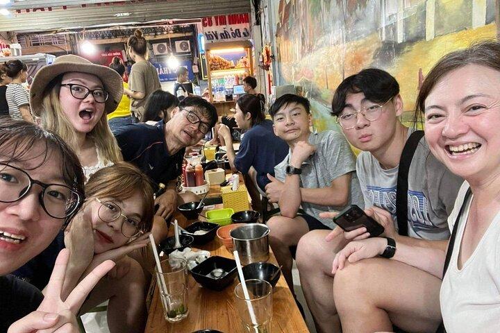 Hanoi Old Quarter Private Daily Street Food Experience
