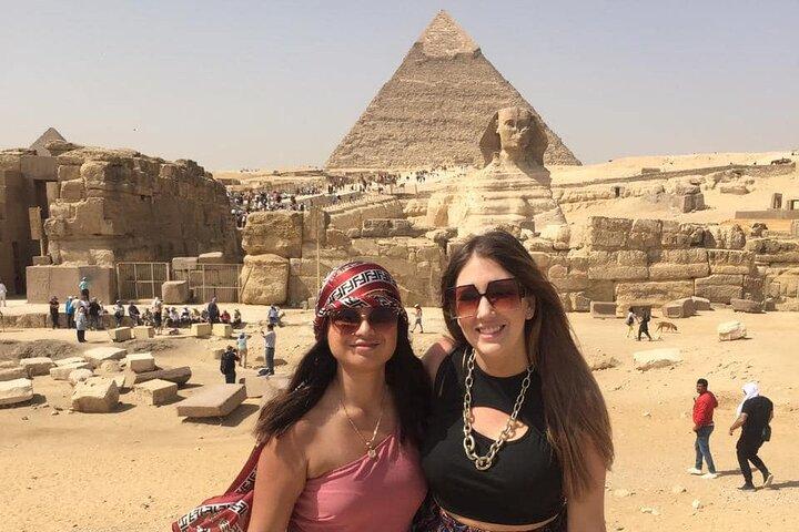 8-Hour Private Tour Pyramids Giza , Egyptian Museum and local Bazaar from Cairo