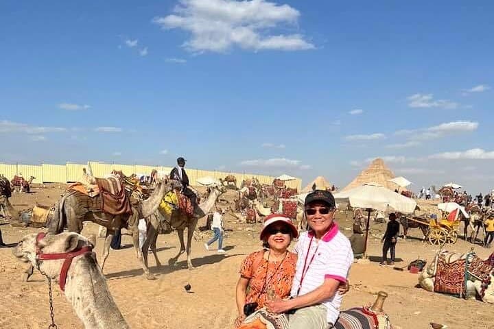 Private Full Day Tour Giza Pyramids Memphis Sakkara with Lunch
